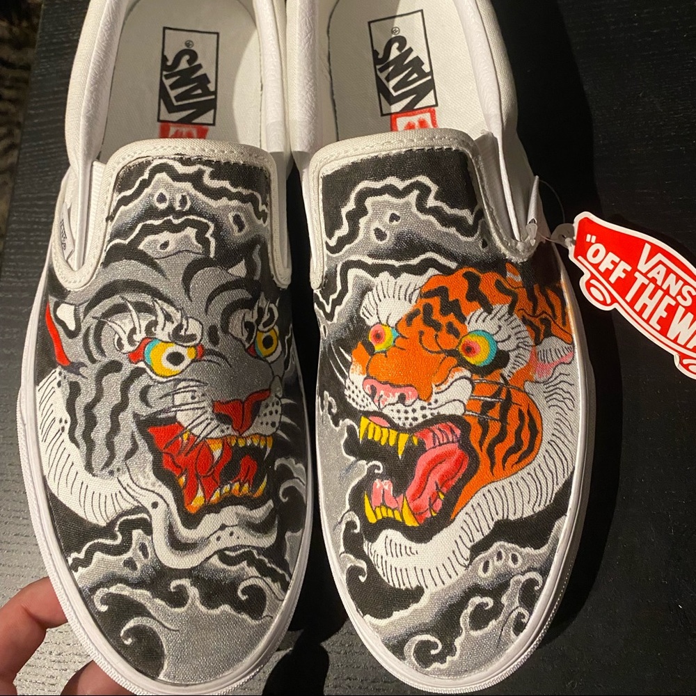 COPY - “JG CUSTOM VANS” PAINTED DESIGNED CLASSIC VANS SLIP-ONS SNEAKERS - STREE…